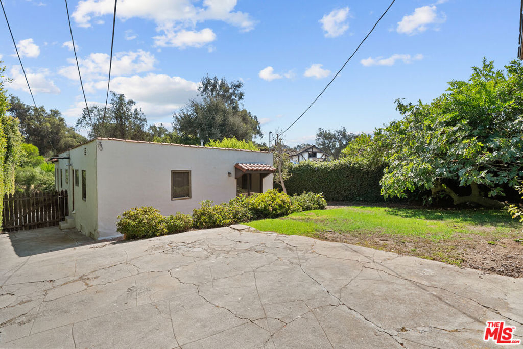 2569 Patricia Avenue - Photo 39