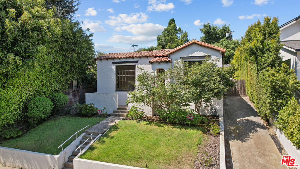 2569 Patricia Avenue - Photo 0