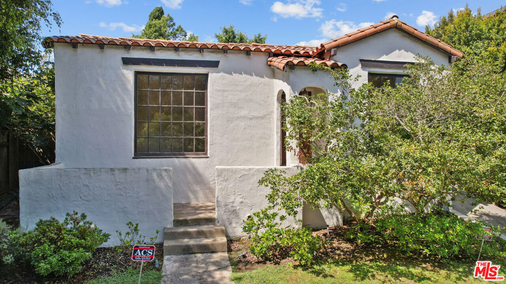 2569 Patricia Avenue - Photo 5