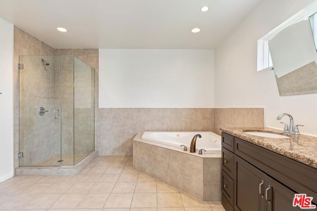 17322 Martha Street - Photo 12