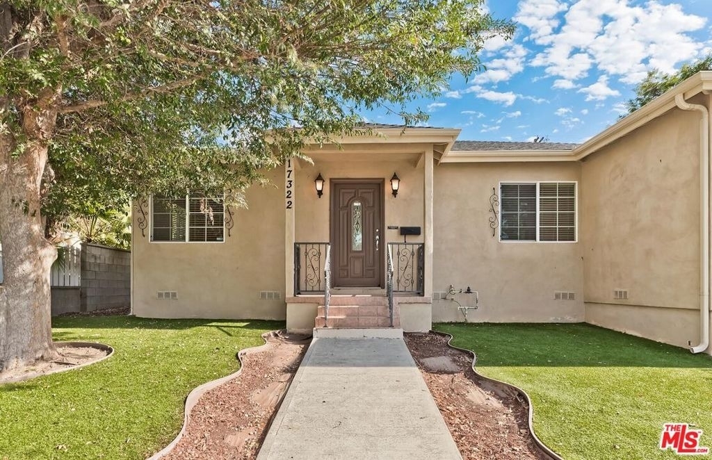 17322 Martha Street - Photo 0