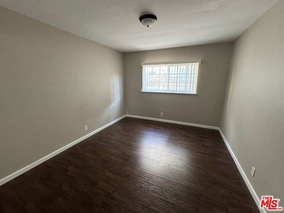 470 W California Avenue - Photo 6