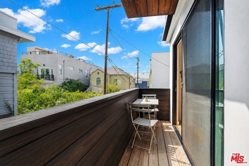 1001 Main Street - Photo 16