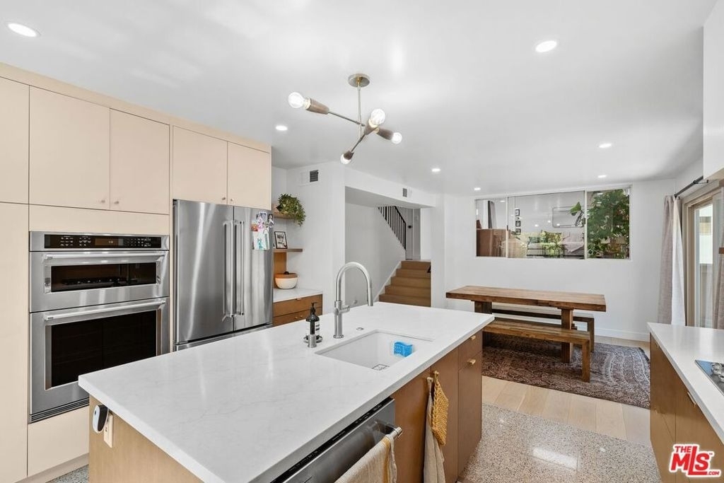 11260 Overland Avenue - Photo 9