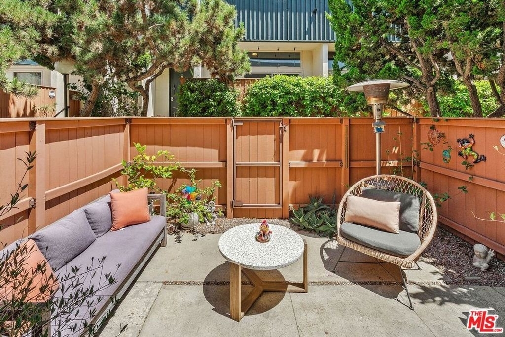 11260 Overland Avenue - Photo 4