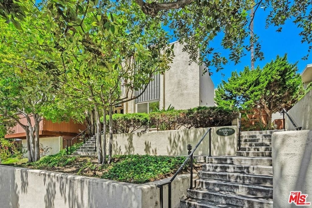 11260 Overland Avenue - Photo 6