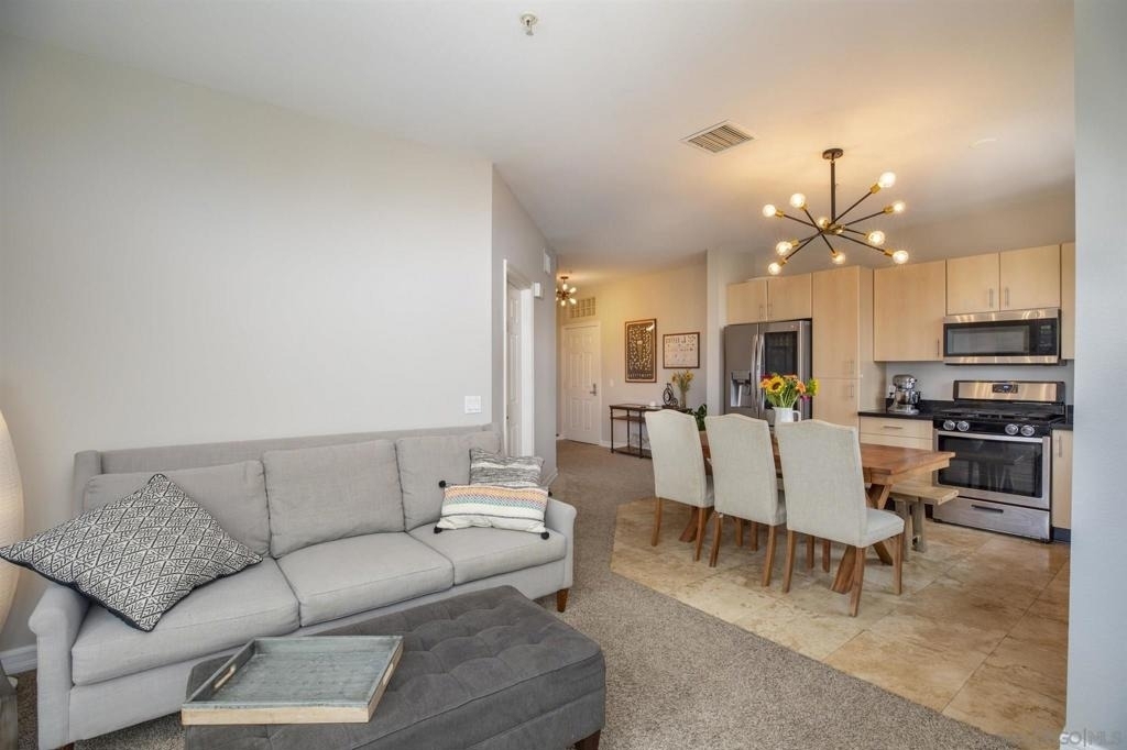 1400 Broadway - Photo 6