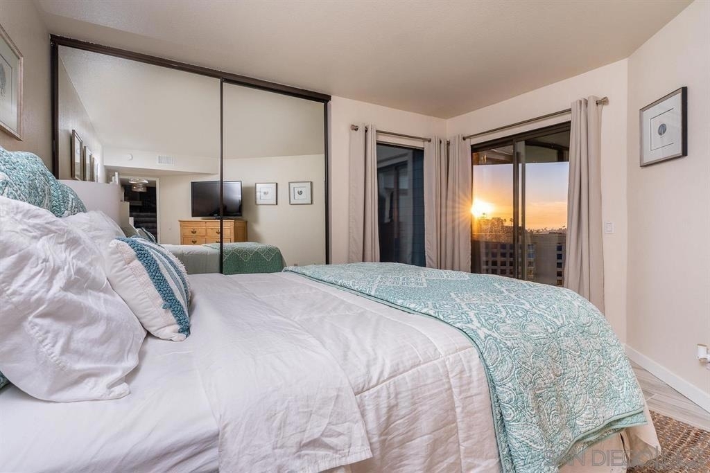 1060 America Way - Photo 25