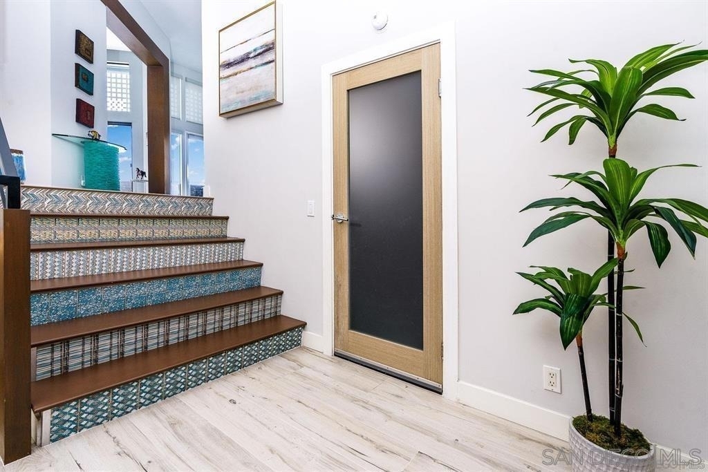 1060 America Way - Photo 8