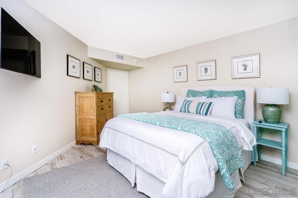 1060 America Way - Photo 24