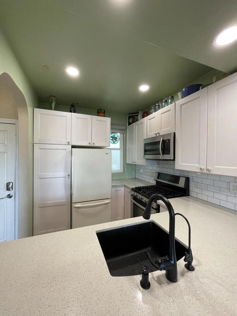 555 Maine Avenue - Photo 5