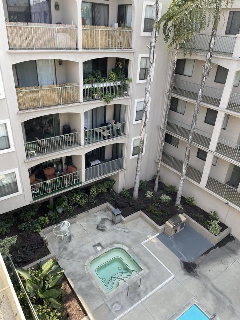 555 Maine Avenue - Photo 19