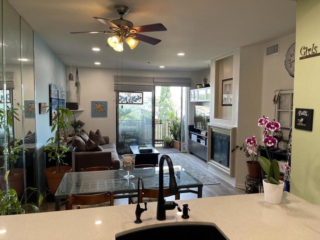 555 Maine Avenue - Photo 2