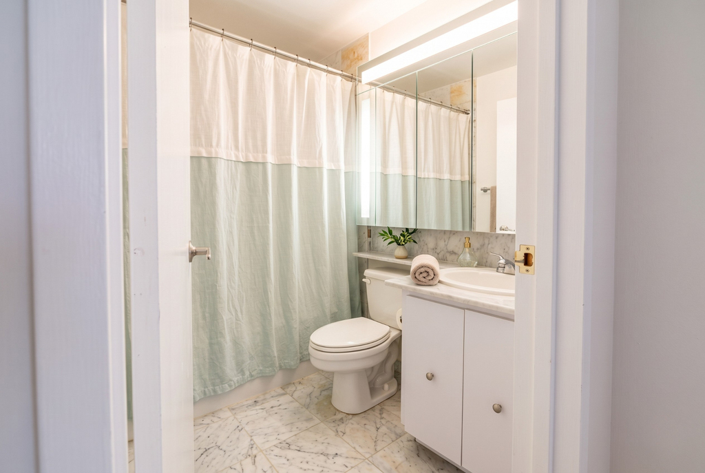 101 West 55th Street - Photo 7