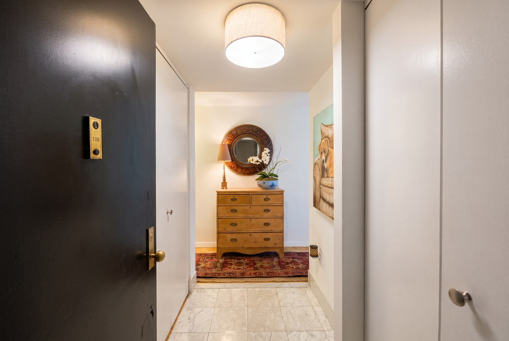 101 West 55th Street - Photo 6