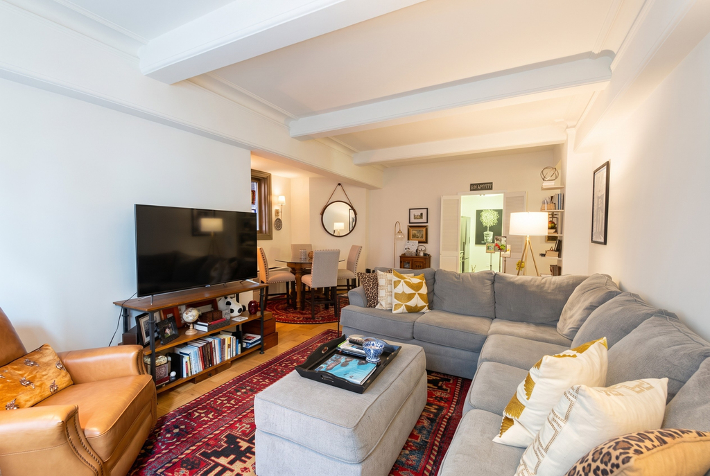 101 West 55th Street - Photo 0