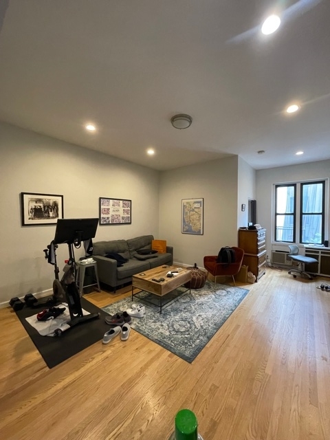 67 West 89th Street - Photo 3
