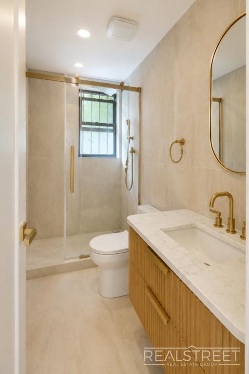 1267 Bergen Street - Photo 4