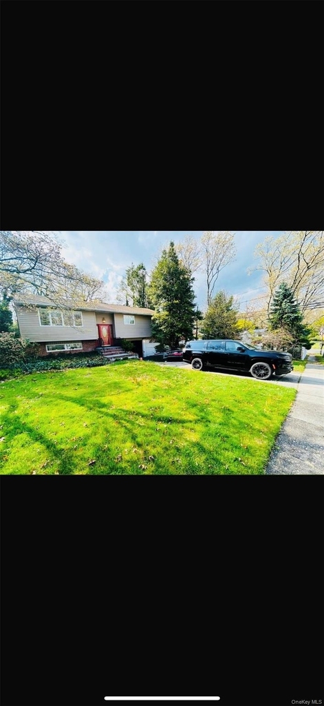 18 Greenwich Road - Photo 1