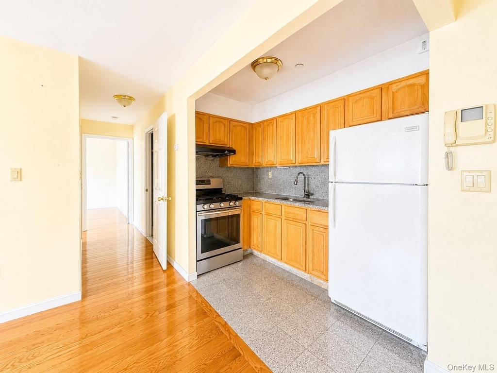 3506 Leavitt Street - Photo 1