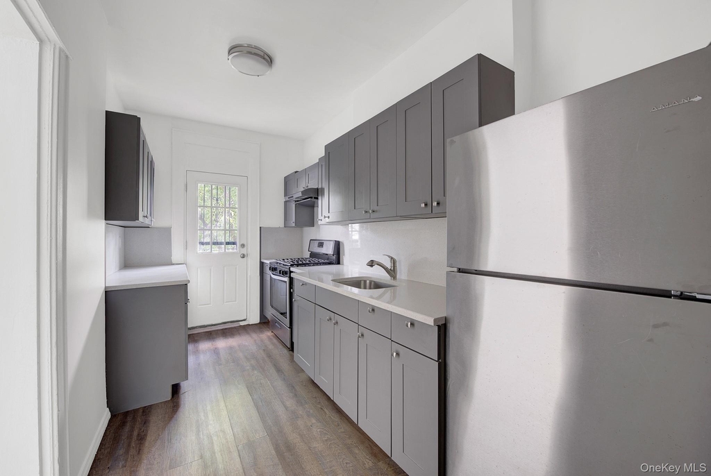 7111 68th Street - Photo 11