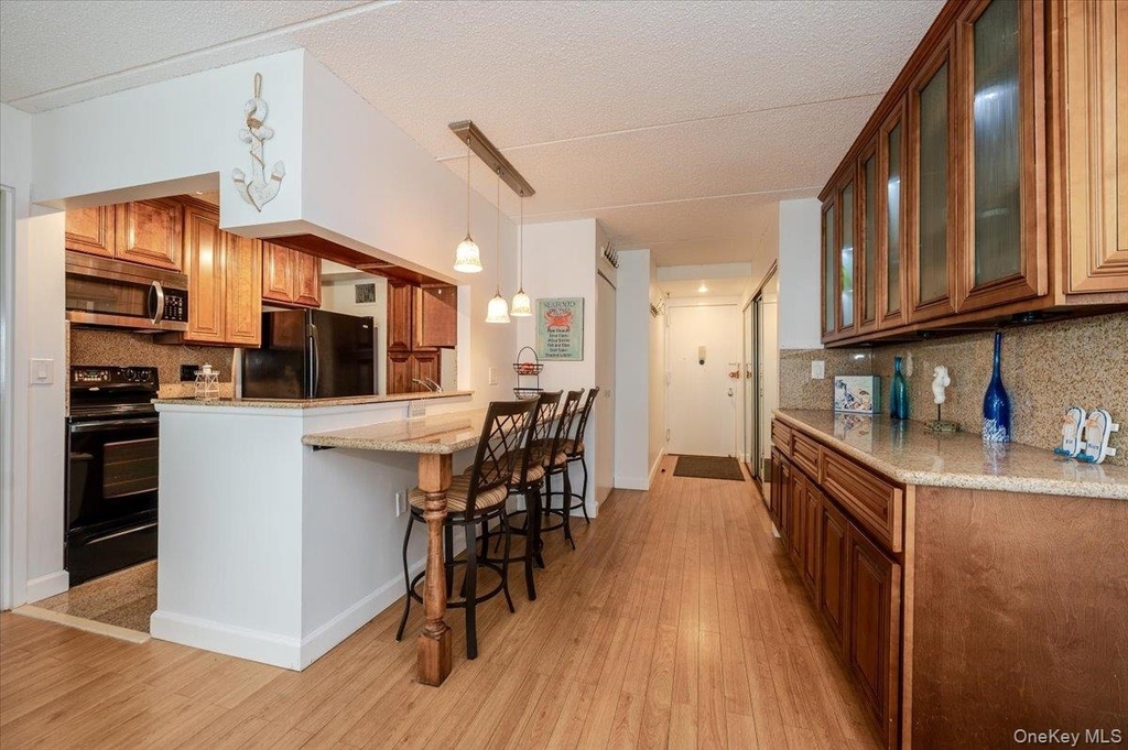 730 W Broadway - Photo 6