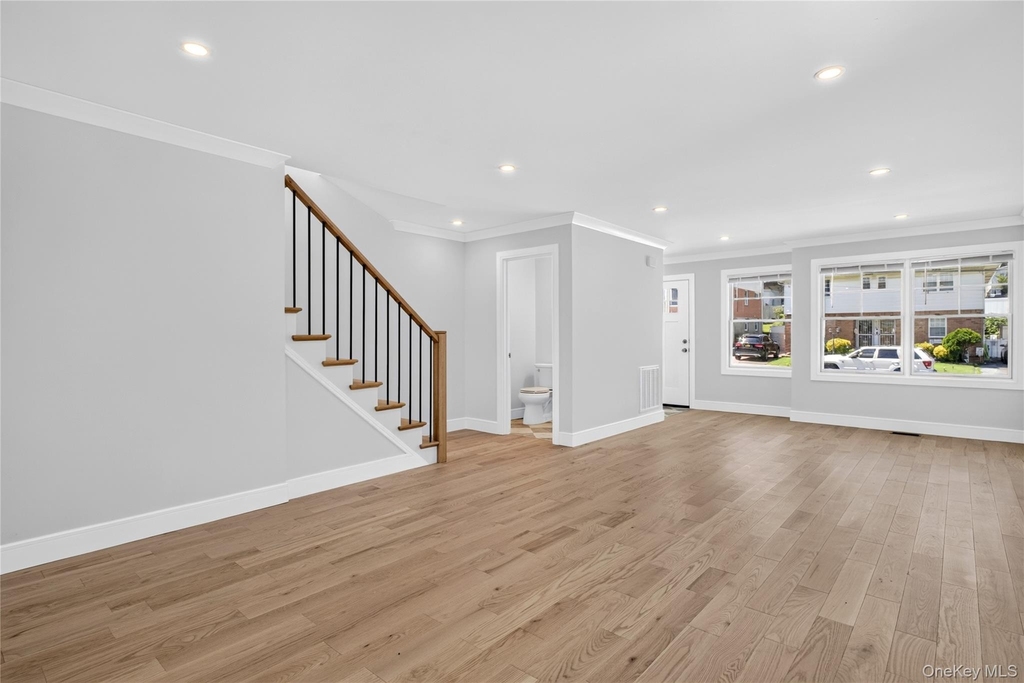 42 Linwood Road N - Photo 4