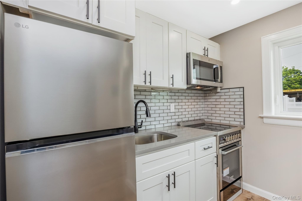29 Tyler Street - Photo 1