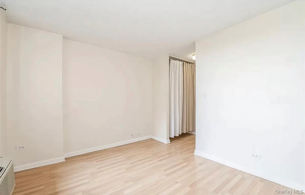 15038 Union Turnpike - Photo 12