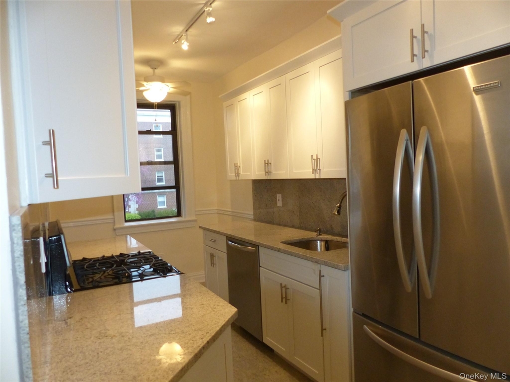 222 Seventh Street - Photo 5