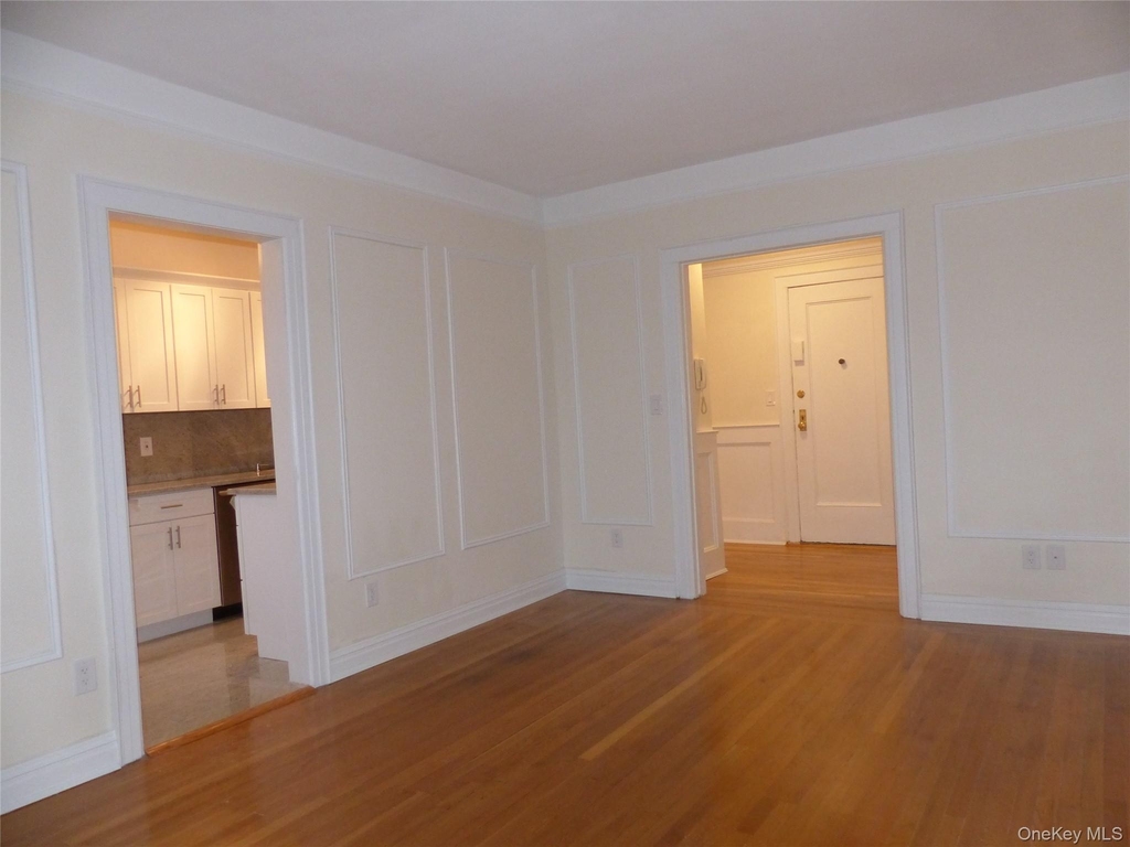 222 Seventh Street - Photo 2