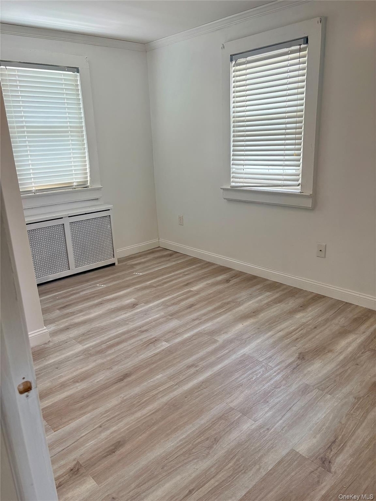 469 River Street - Photo 4