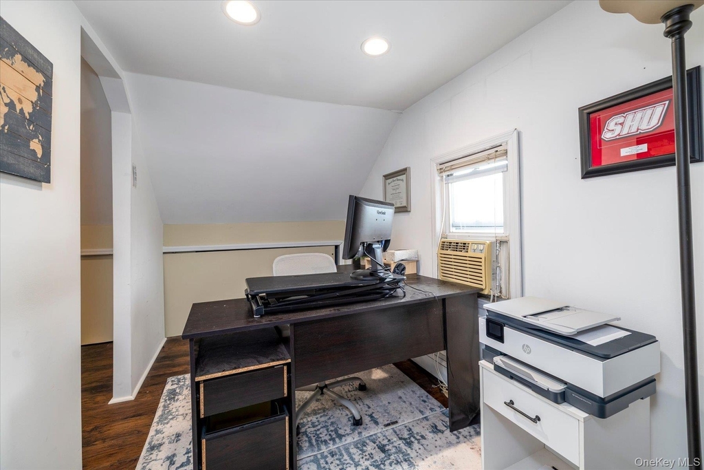 66 Reid Avenue - Photo 10