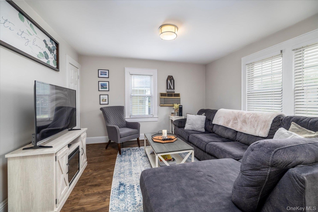 66 Reid Avenue - Photo 7