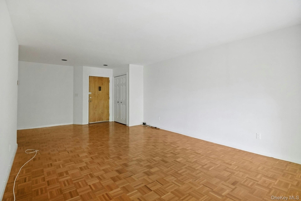 500 Central Park Avenue - Photo 5