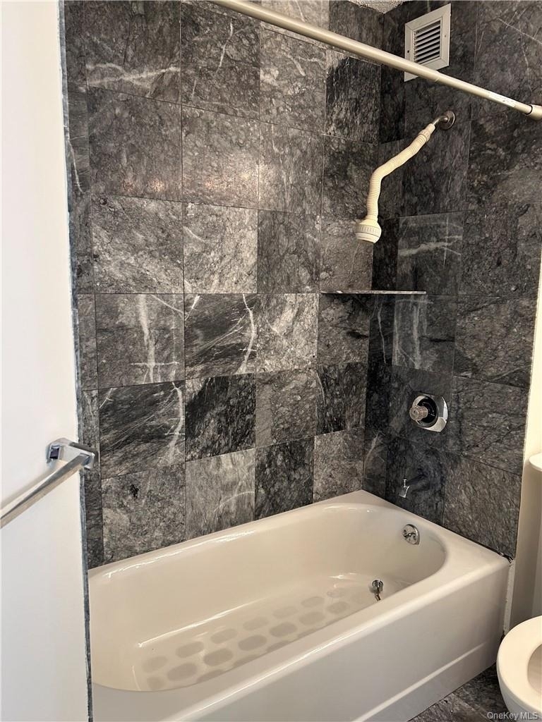 4 Martine Avenue - Photo 9
