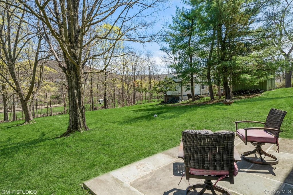 1392 Kings Highway - Photo 28