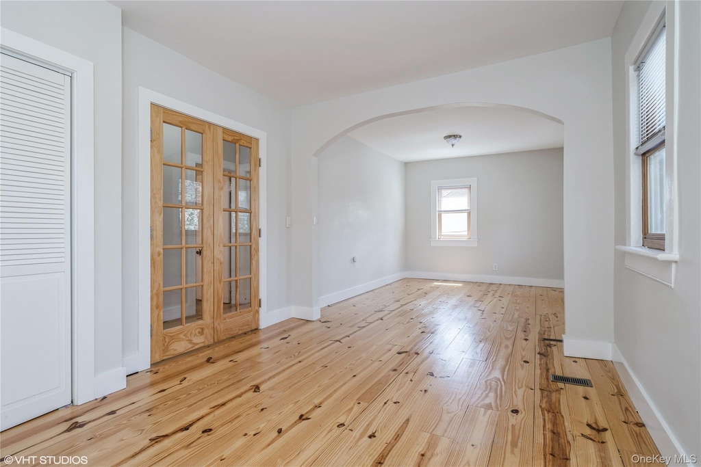 1392 Kings Highway - Photo 20