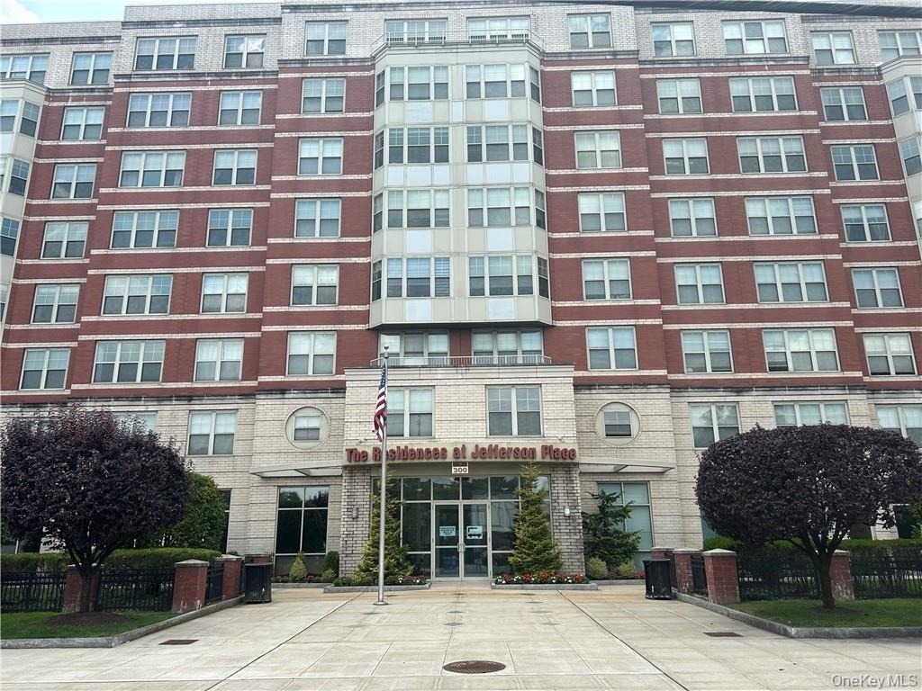 300 Mamaroneck Avenue - Photo 0