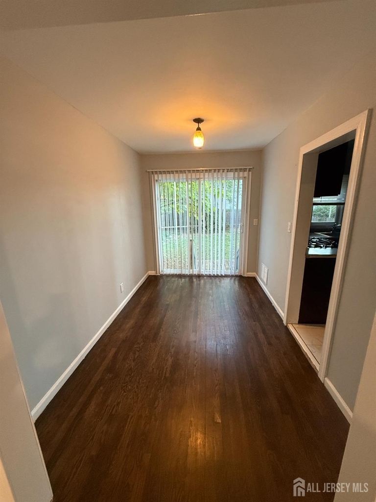 43 Crampton Avenue - Photo 5