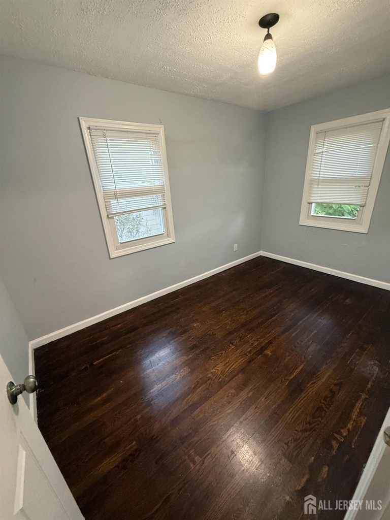 43 Crampton Avenue - Photo 11