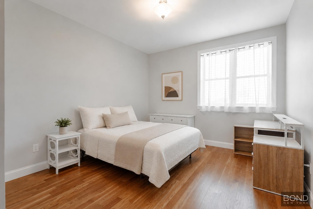 543 Brooklyn Avenue - Photo 9