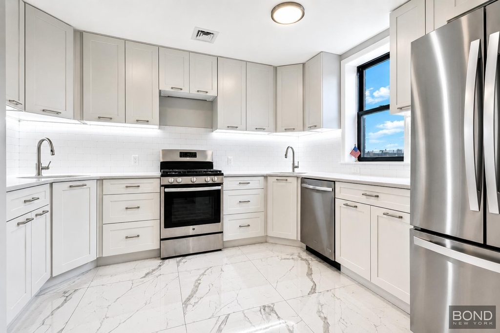 543 Brooklyn Avenue - Photo 11