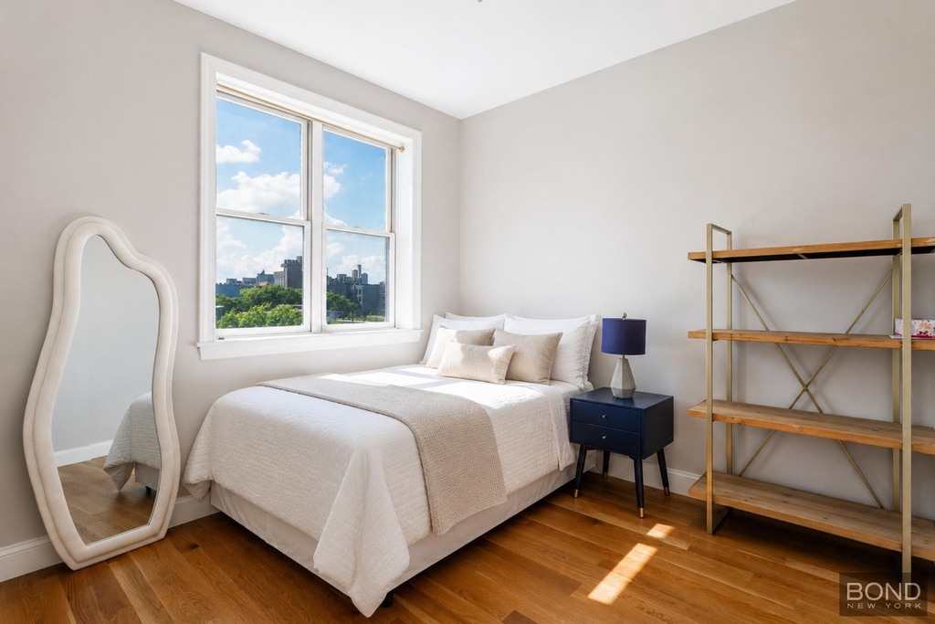 543 Brooklyn Avenue - Photo 8
