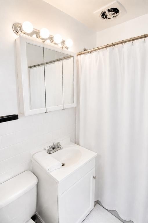 521 W 122nd Street - Photo 3