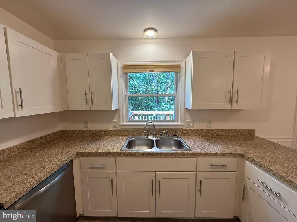 431 Ridgemore Street - Photo 9