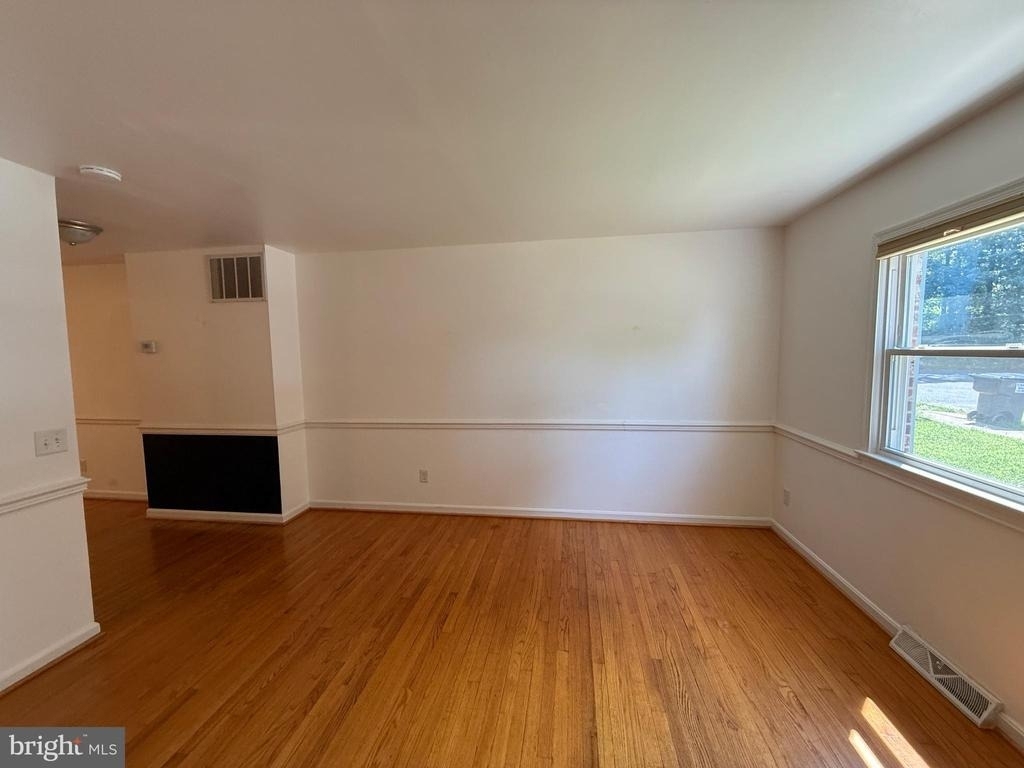431 Ridgemore Street - Photo 2