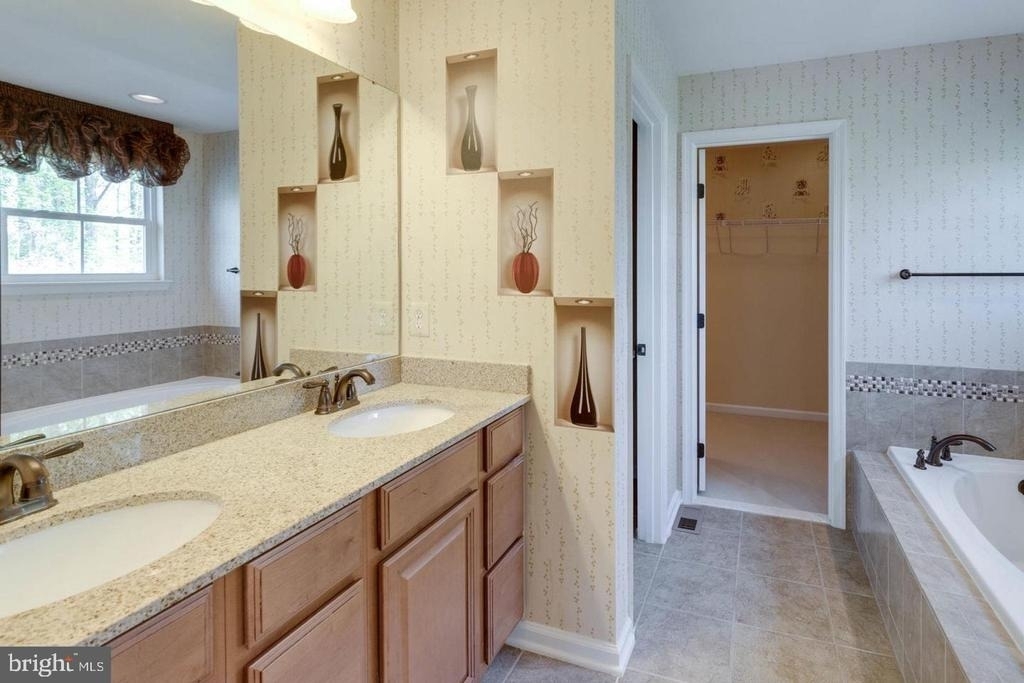 12760 Manor Hall Court - Photo 27