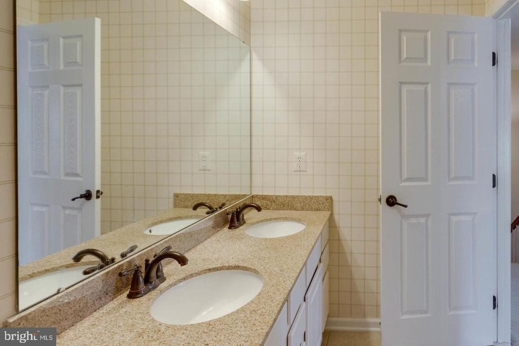 12760 Manor Hall Court - Photo 30