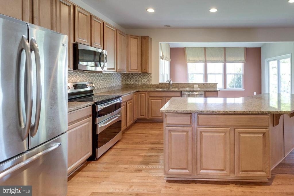 12760 Manor Hall Court - Photo 9